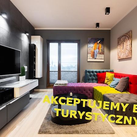 Elegant Business Accommodation With Parking - By Upstairs Cracovie Extérieur photo