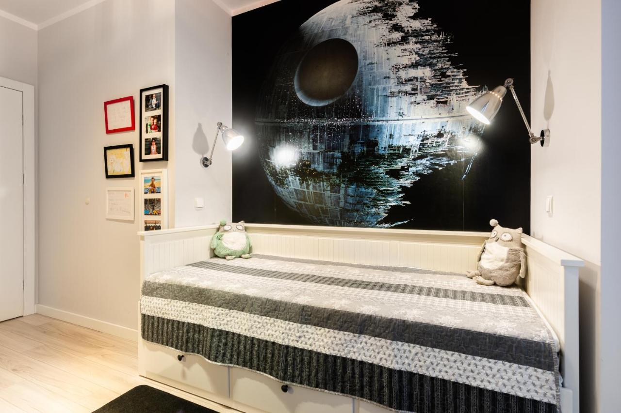 Elegant Business Accommodation With Parking - By Upstairs Cracovie Extérieur photo