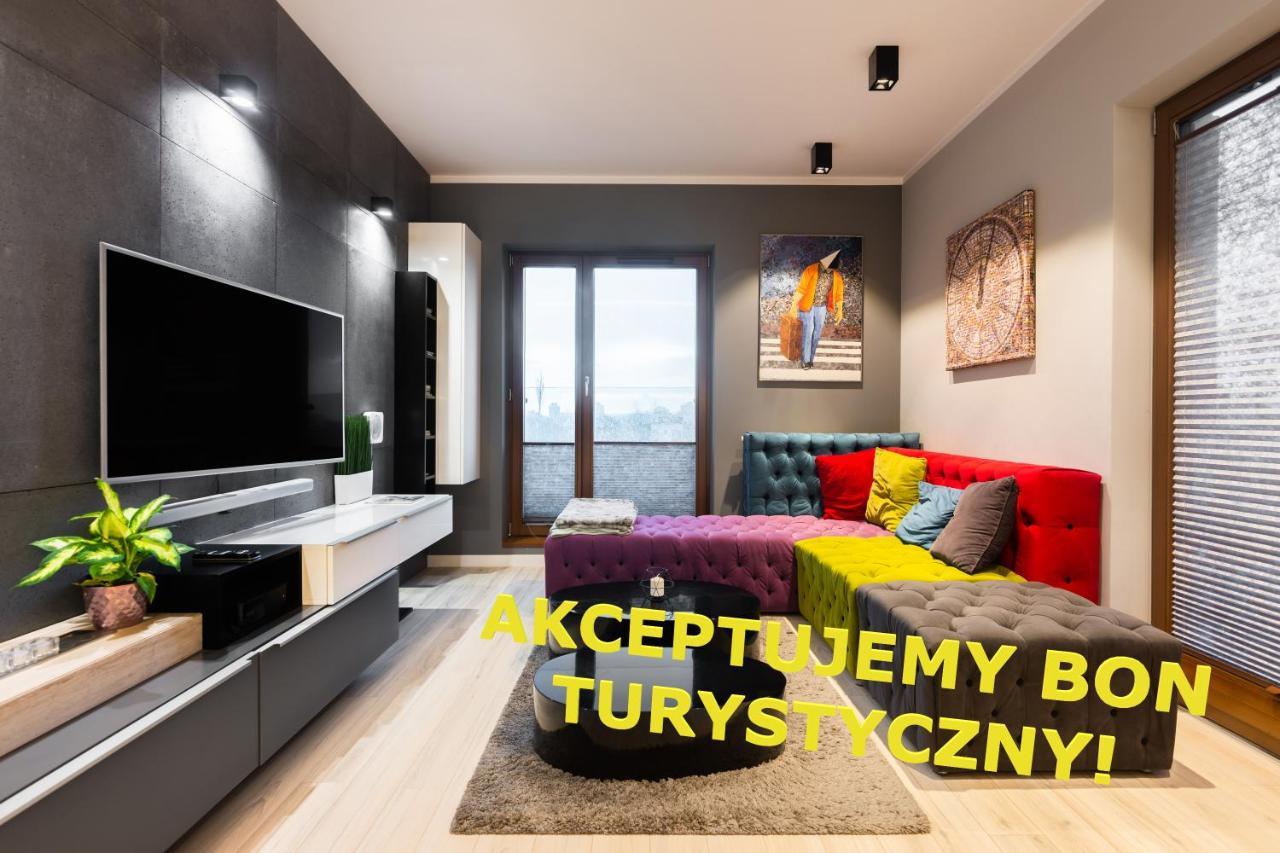 Elegant Business Accommodation With Parking - By Upstairs Cracovie Extérieur photo